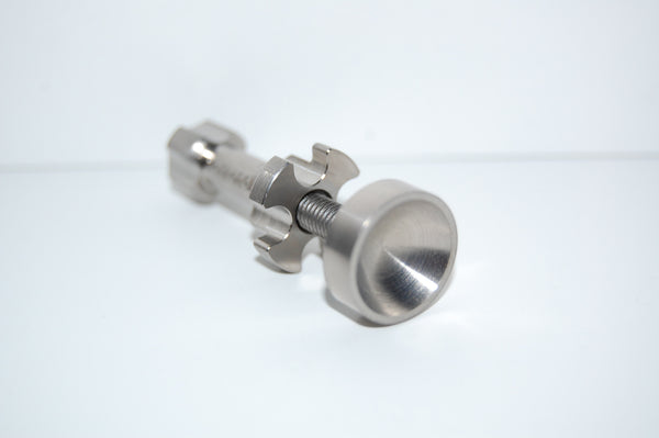 Santa Cruz Shredder - Adjustable 18mm Dome Titanium Nail