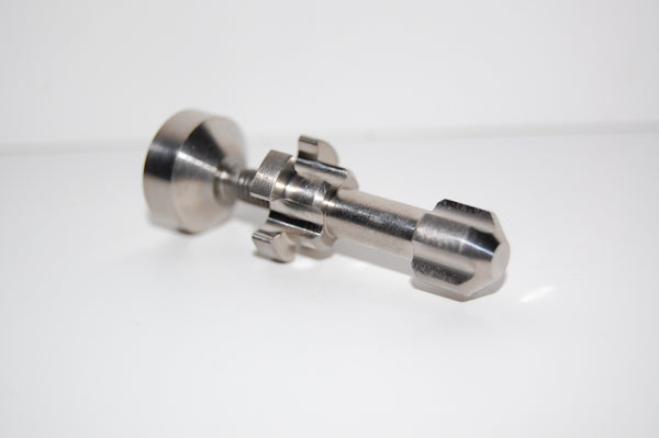 Santa Cruz Shredder - Adjustable 18mm Dome Titanium Nail