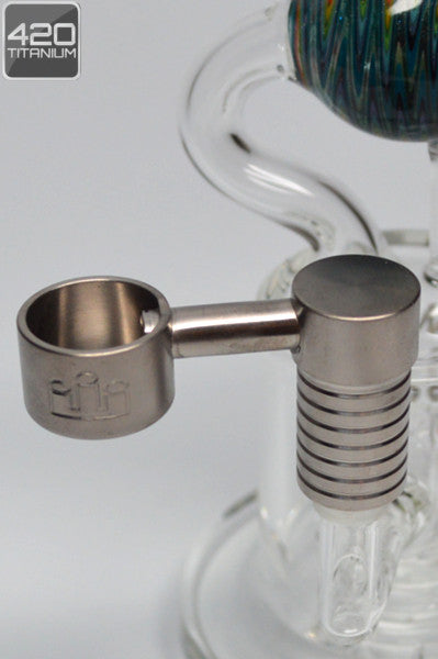 Silika - Side Arm Version 2 - 10mm Female Domeless Titanium Nail