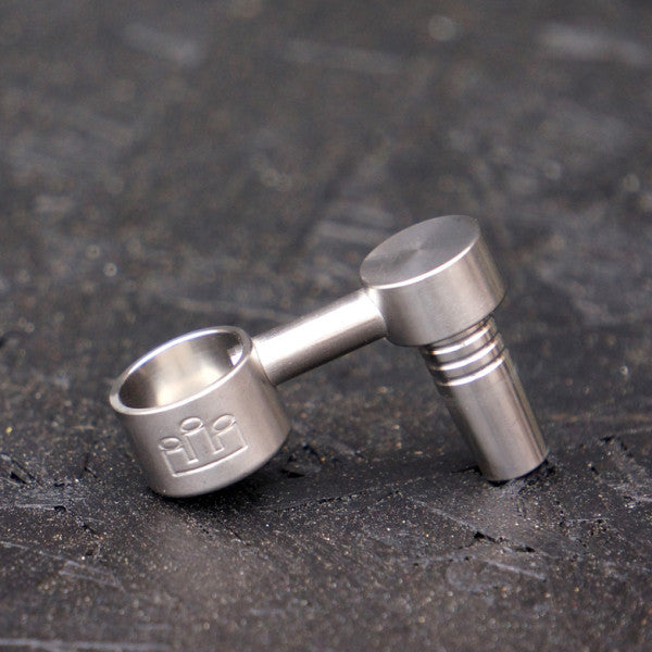 Silika - Side Arm Version 2 -10mm Male Domeless Titanium Nail